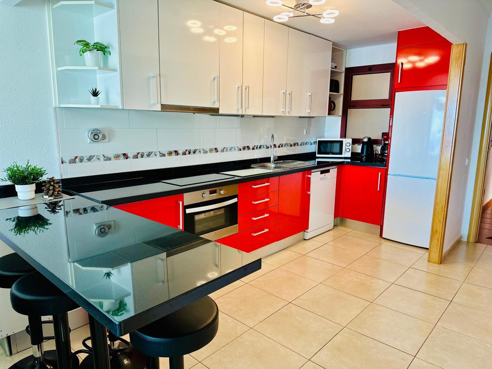 Su Eminencia - Sea View Apartment With Modern Comforts Плая дел Кура Екстериор снимка