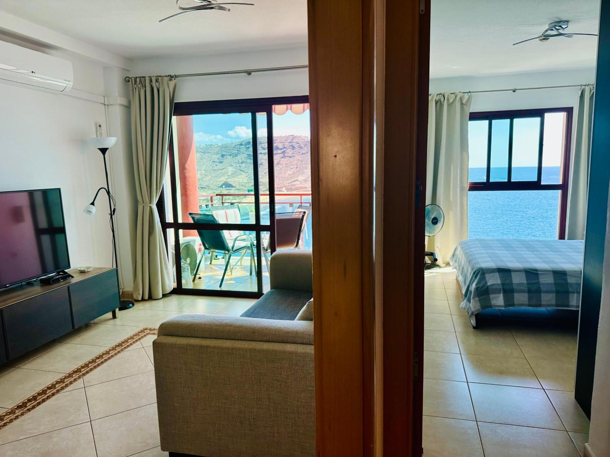 Su Eminencia - Sea View Apartment With Modern Comforts Плая дел Кура Екстериор снимка